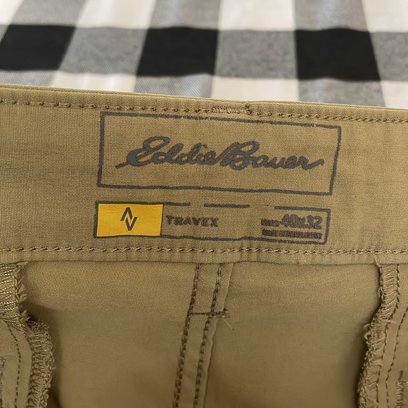Eddie Bauer Travex Pants Men's Size 40 x 32 Stretch Zipper Pockets Khaki Tan - Picture 6 of 15